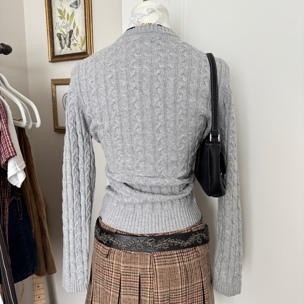 vintage grey cable knit crew sweater - Picture 5 of 8